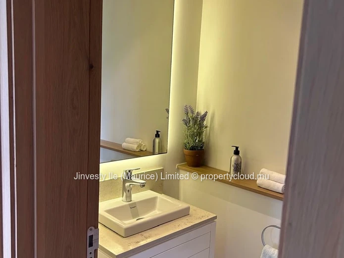 JINVESTY MAURITIUS : penthouse pool GOLF MONT CHOISY 790K€