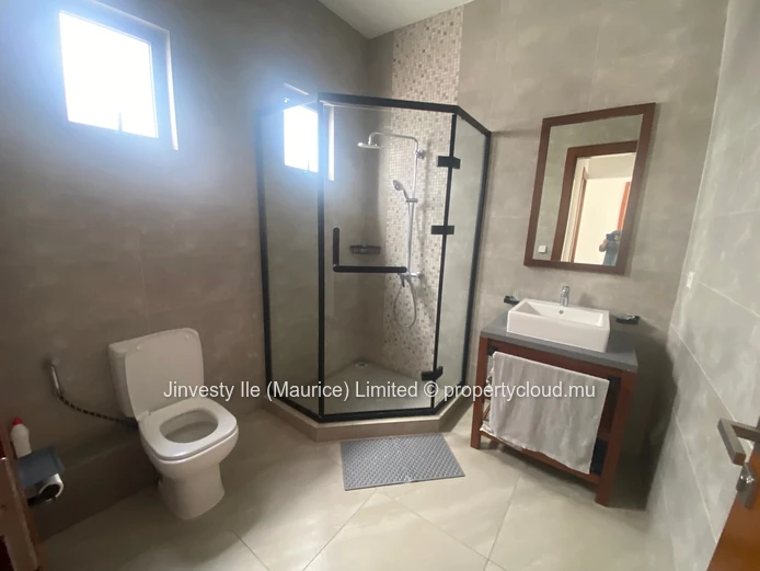 For Rent — Luxury 4-Bedroom En-Suite Villa | Victoria Estate, Grand Baie