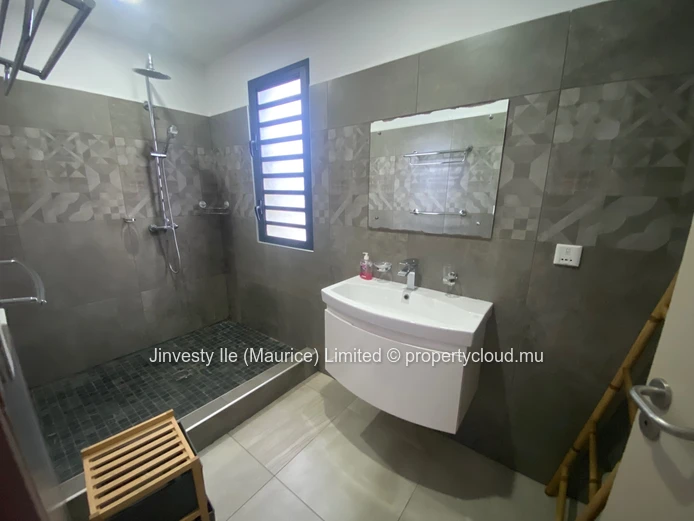 À Vendre — Villa 3 Chambres | Résidence Frangipany