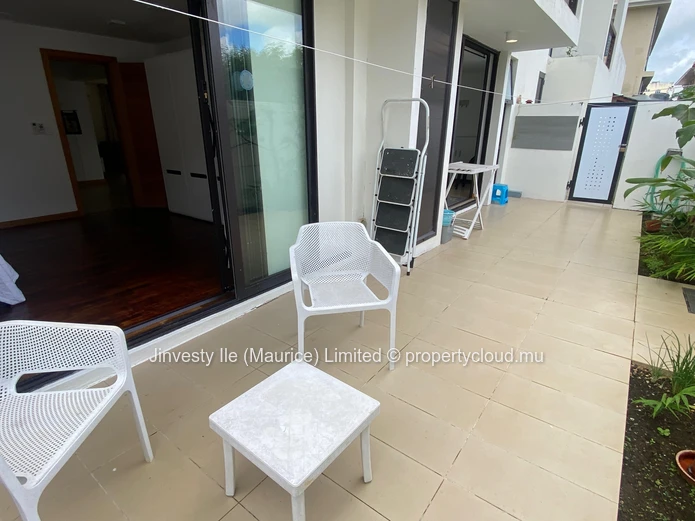 JINVESTY MAURITIUS : RENT 2 BR en suite Mont beach on walk... 49000