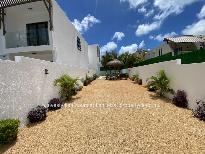 JINVESTY MAURITIUS presents 2 NEW 4-bedroom villas Exclusively for Mauritians Pointe aux Canonniers Grand Baie