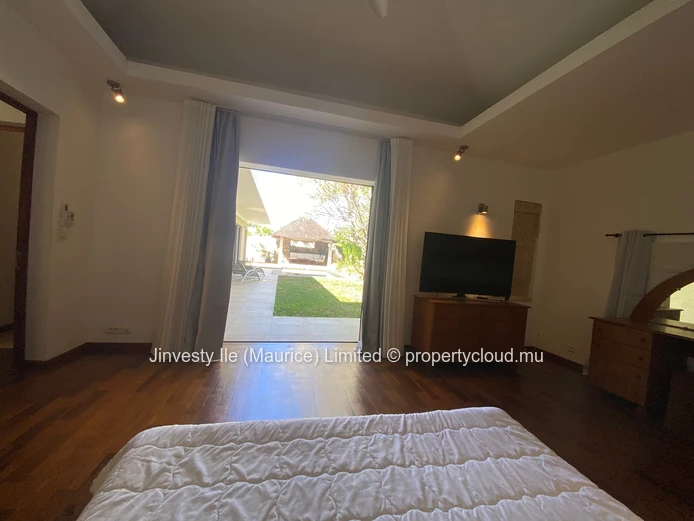 JINVESTY ILE MAURICE : REVENTE VILLA 4CH ou 3CH + bureau CASASOLA 650000 €