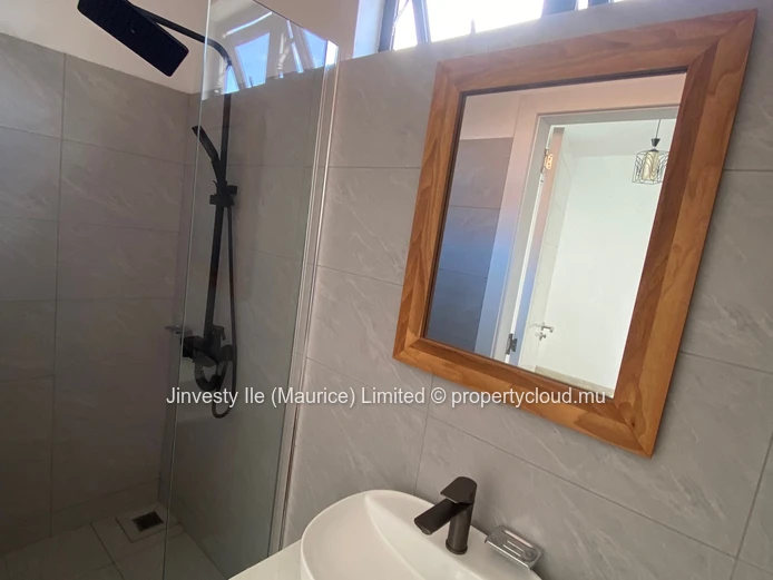 JINVESTY MAURITIUS presents 2 NEW 4-bedroom villas Exclusively for Mauritians Pointe aux Canonniers Grand Baie
