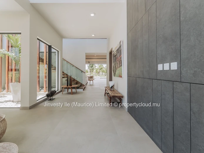 JINVESTY MAURITIUS : Exclusively Luxury villa MONT CHOISY GOLF