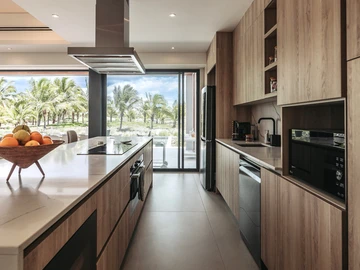6 Bedroom Villa