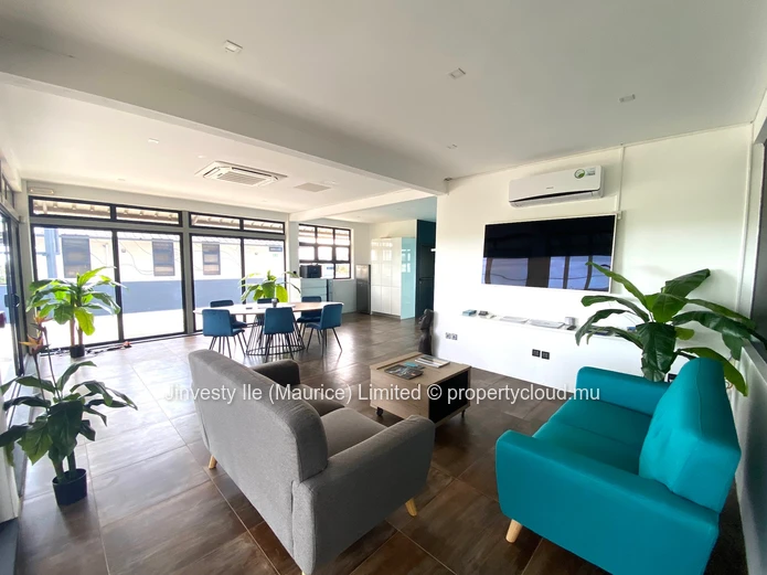 À Vendre — Hôtel De Charme Les Pieds Dans L'eau | Region Grand Baie