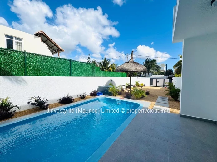 JINVESTY MAURITIUS presents 2 NEW 4-bedroom villas Exclusively for Mauritians Pointe aux Canonniers Grand Baie