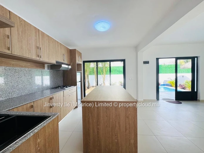 JINVESTY MAURITIUS presents 2 NEW 4-bedroom villas Exclusively for Mauritians Pointe aux Canonniers Grand Baie