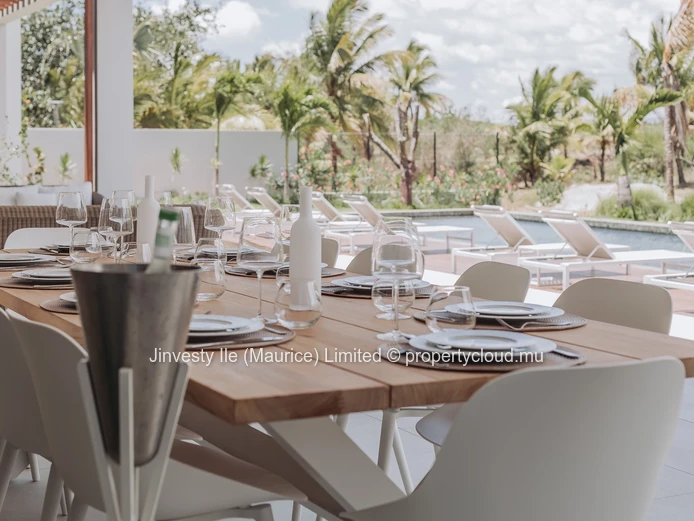 JINVESTY MAURITIUS : Exclusively Luxury villa MONT CHOISY GOLF