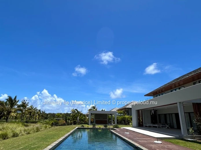 JINVESTY MAURITIUS : Exclusively Luxury villa MONT CHOISY GOLF