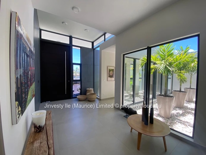 JINVESTY MAURITIUS : Exclusively Luxury villa MONT CHOISY GOLF