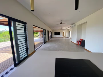 4 Bedroom Villa