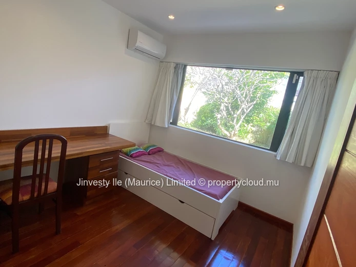 JINVESTY ILE MAURICE : REVENTE VILLA 4CH ou 3CH + bureau CASASOLA 650000 €